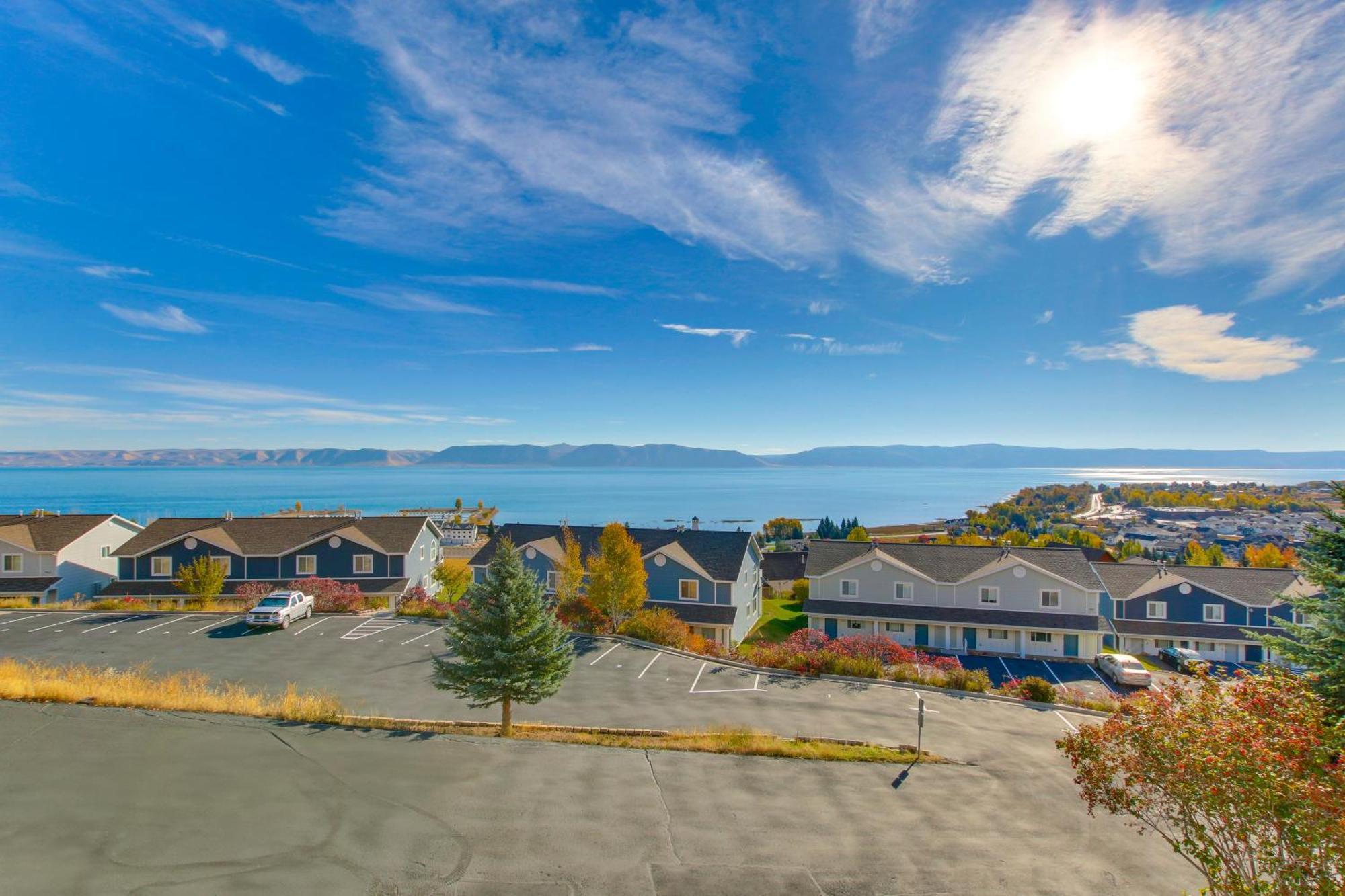Spacious Garden City Townhome With Lake Views! Dış mekan fotoğraf
